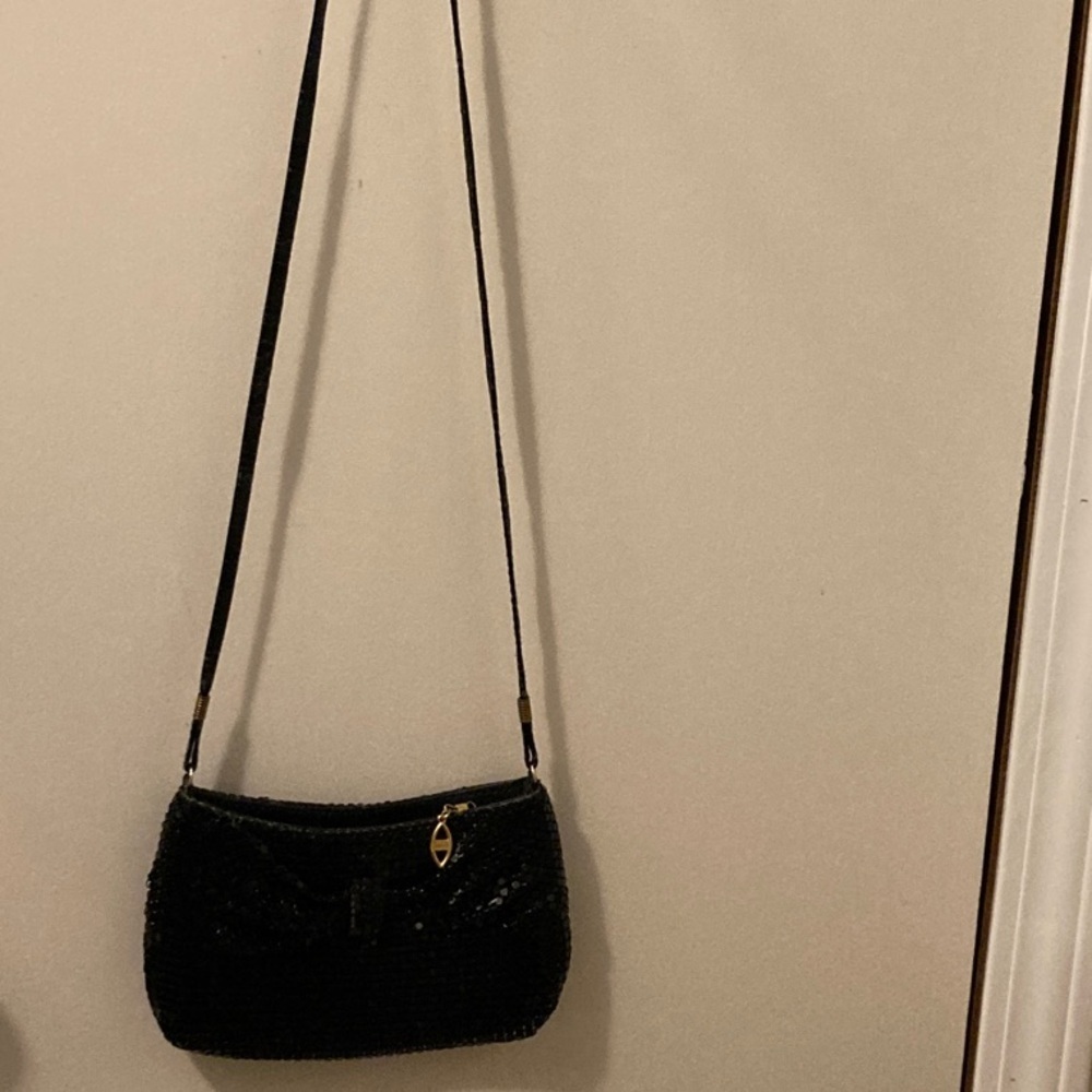 Elegant Black‎ Crossbody Bag